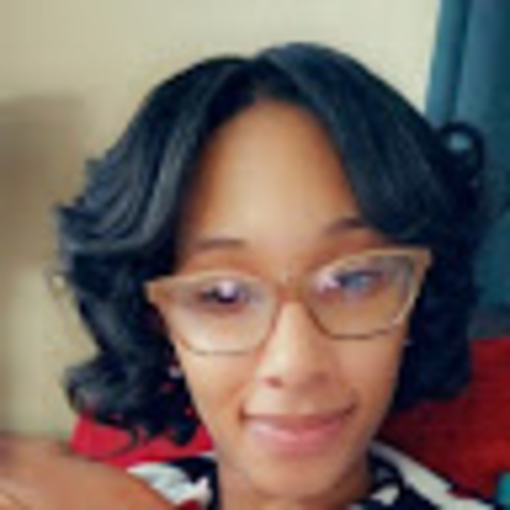 Meet your Posher, Chanelle